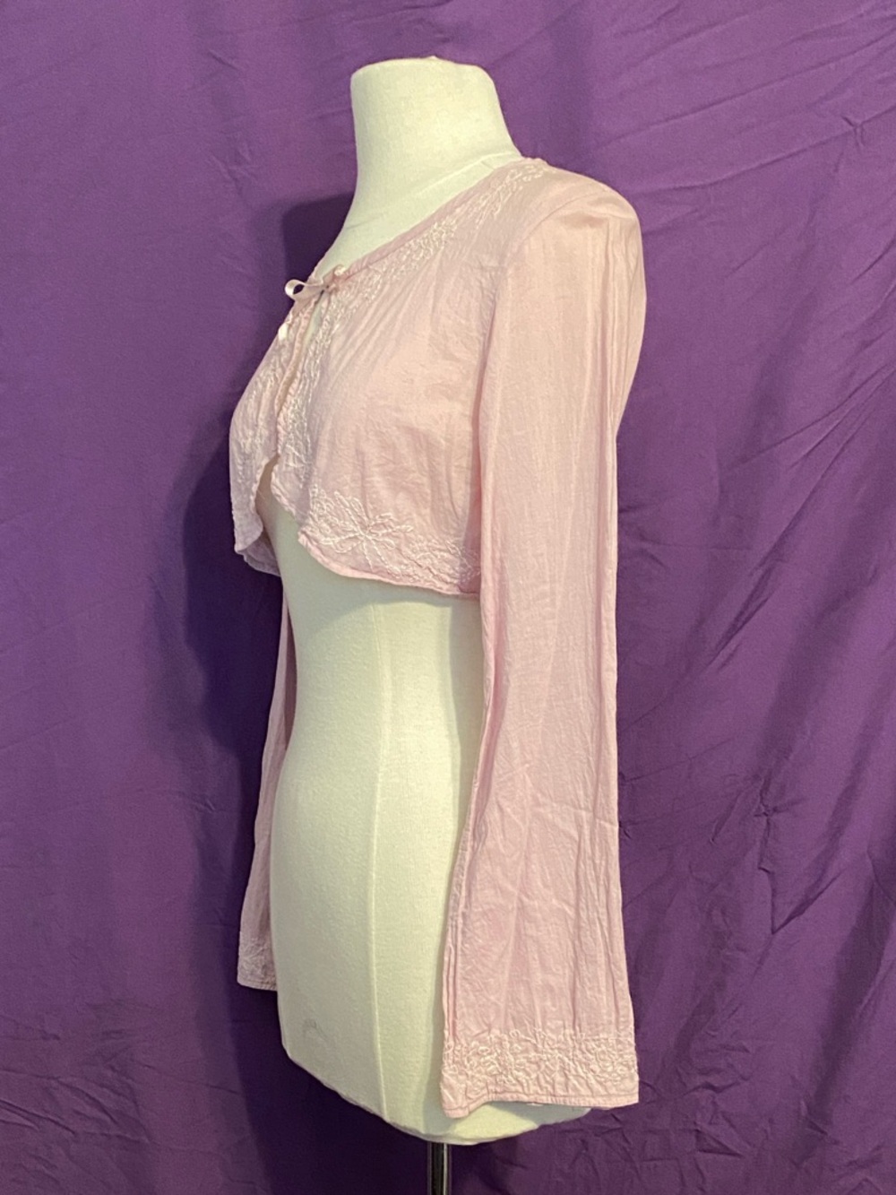 Vintage 90s Free People Pale Pink Embroidered Tie-Front Bolero. Size M. - Picture 3 of 9